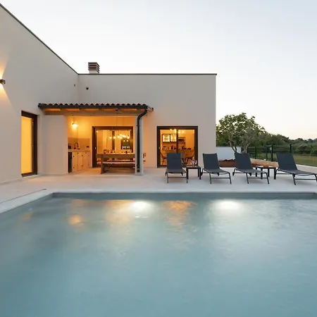 فيلة Nati - 3 Bedrooms Brand New For Relaxation