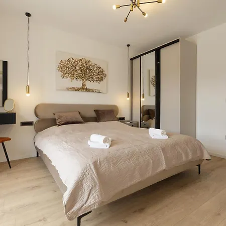Nati - 3 Bedrooms Brand New For Relaxation فيلة *