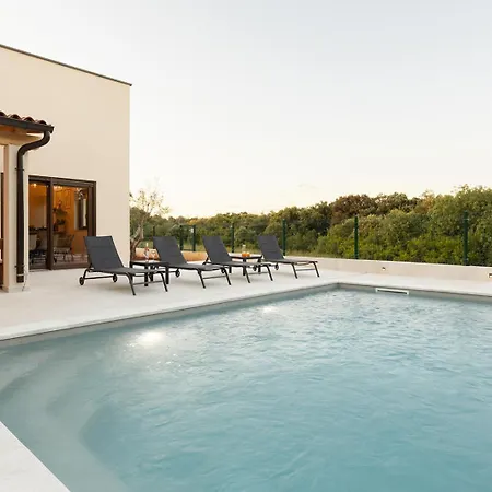 فيلة Nati - 3 Bedrooms Brand New For Relaxation بولا