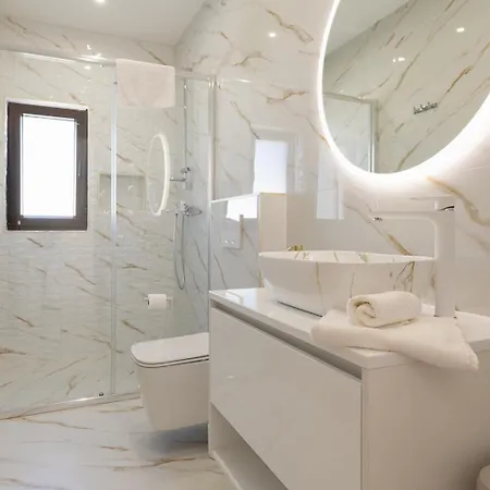 Nati - 3 Bedrooms Brand New For Relaxation *